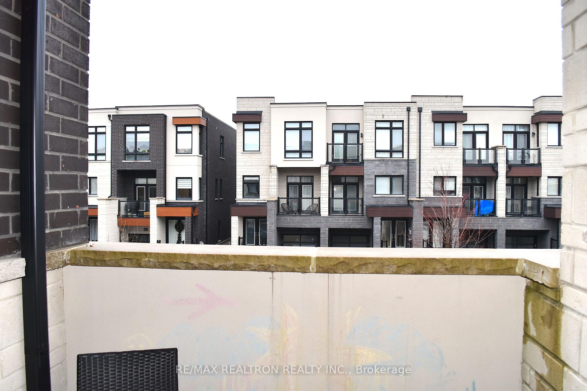 Photo 40 of 37 Golden Trail, Vaughan, Patterson — HOMEH