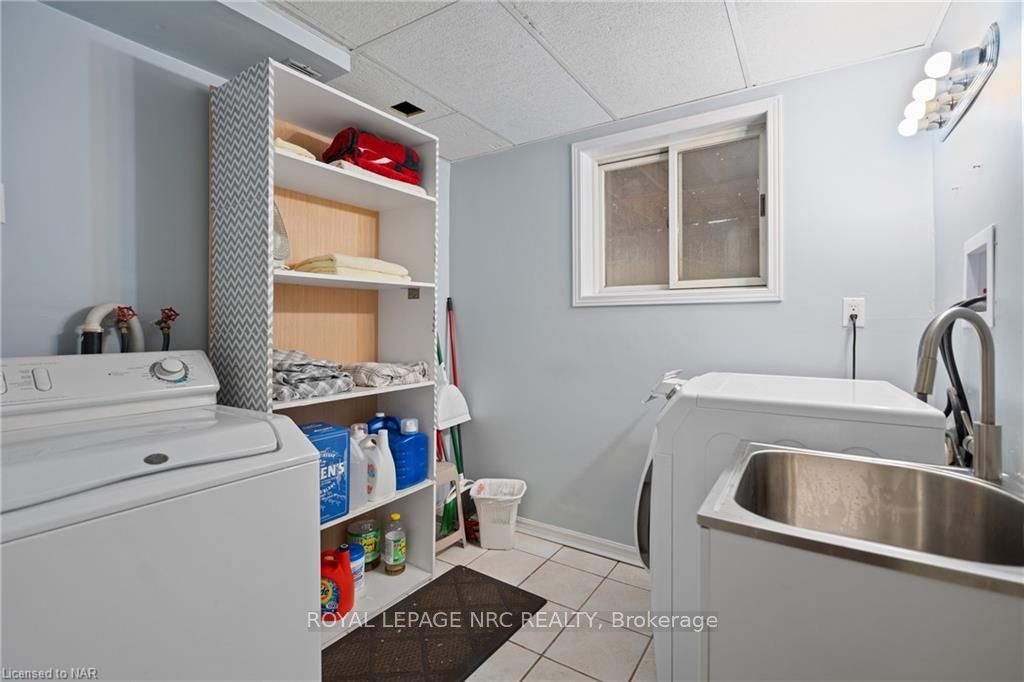 Photo 26 of 67 Page Drive, Welland, N. Welland — HOMEH