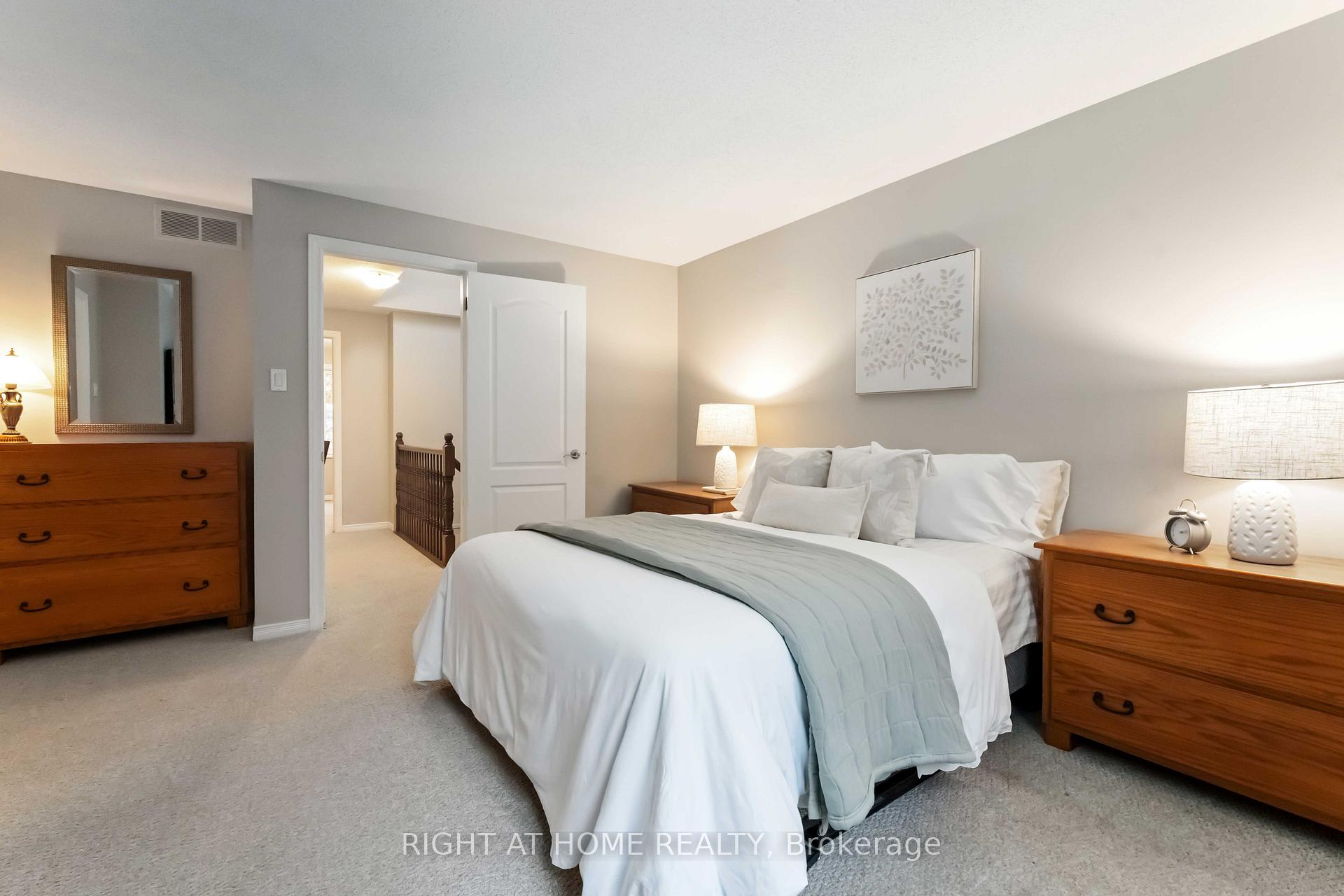 Photo 25 of 7 Weybridge Drive S, Ottawa, Barrhaven - Cedargrove/Fraserdale — HOMEH