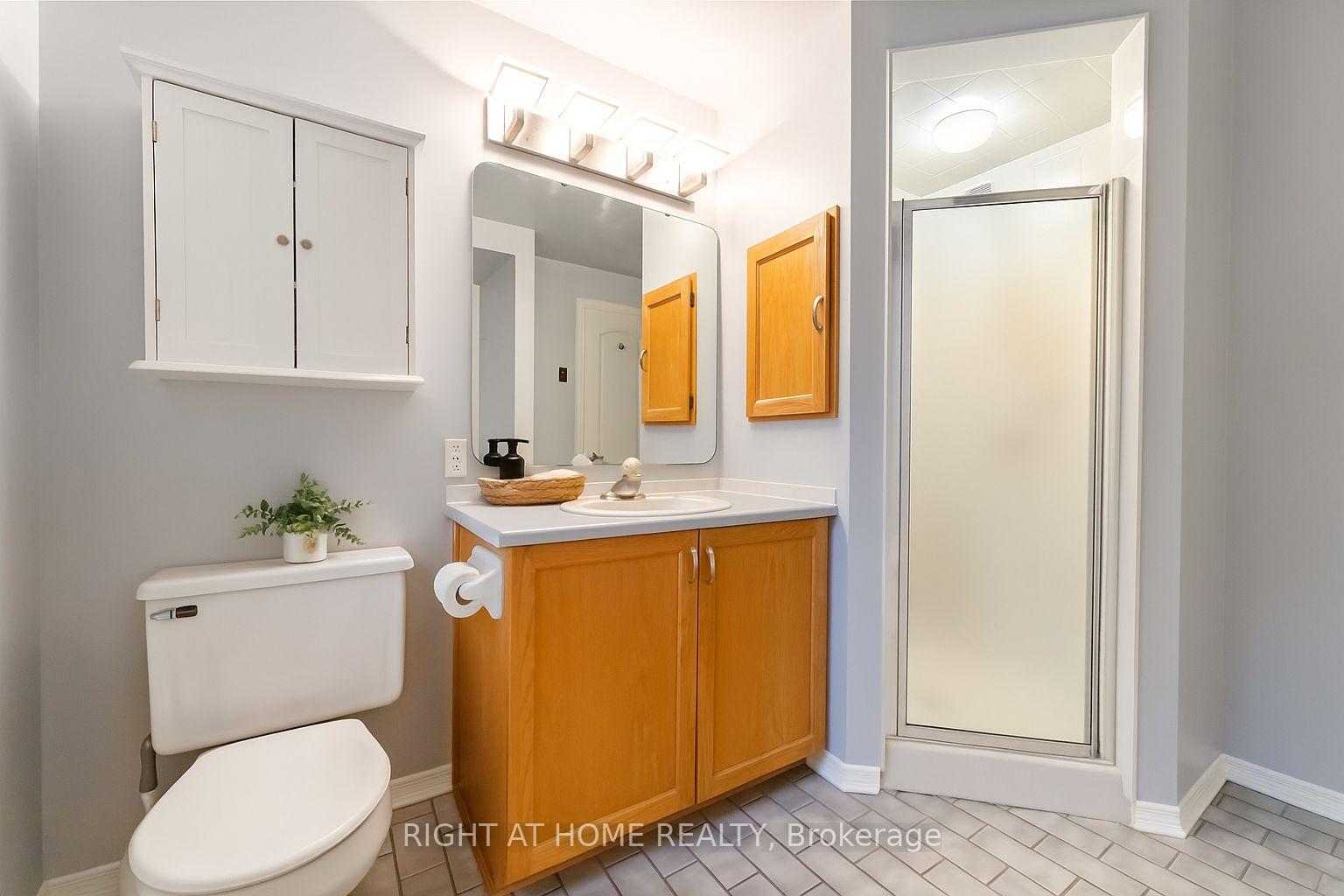 Photo 22 of 7 Weybridge Drive S, Ottawa, Barrhaven - Cedargrove/Fraserdale — HOMEH