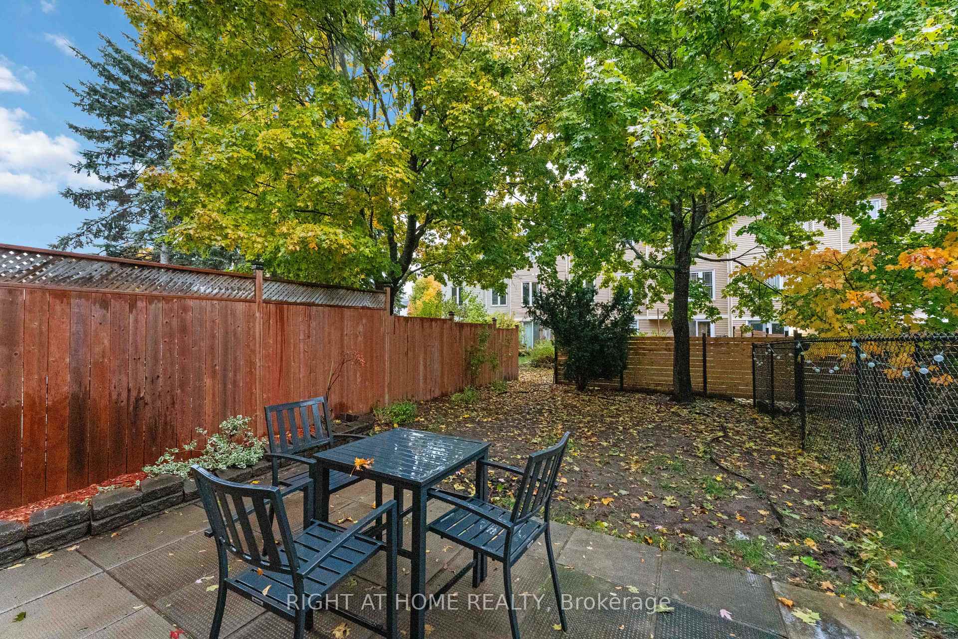 Photo 28 of 7 Weybridge Drive S, Ottawa, Barrhaven - Cedargrove/Fraserdale — HOMEH