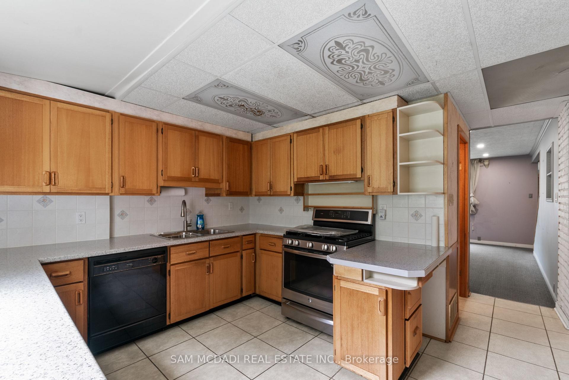 Photo 7 of 31 Beech Street, Ajax, Central — HOMEH