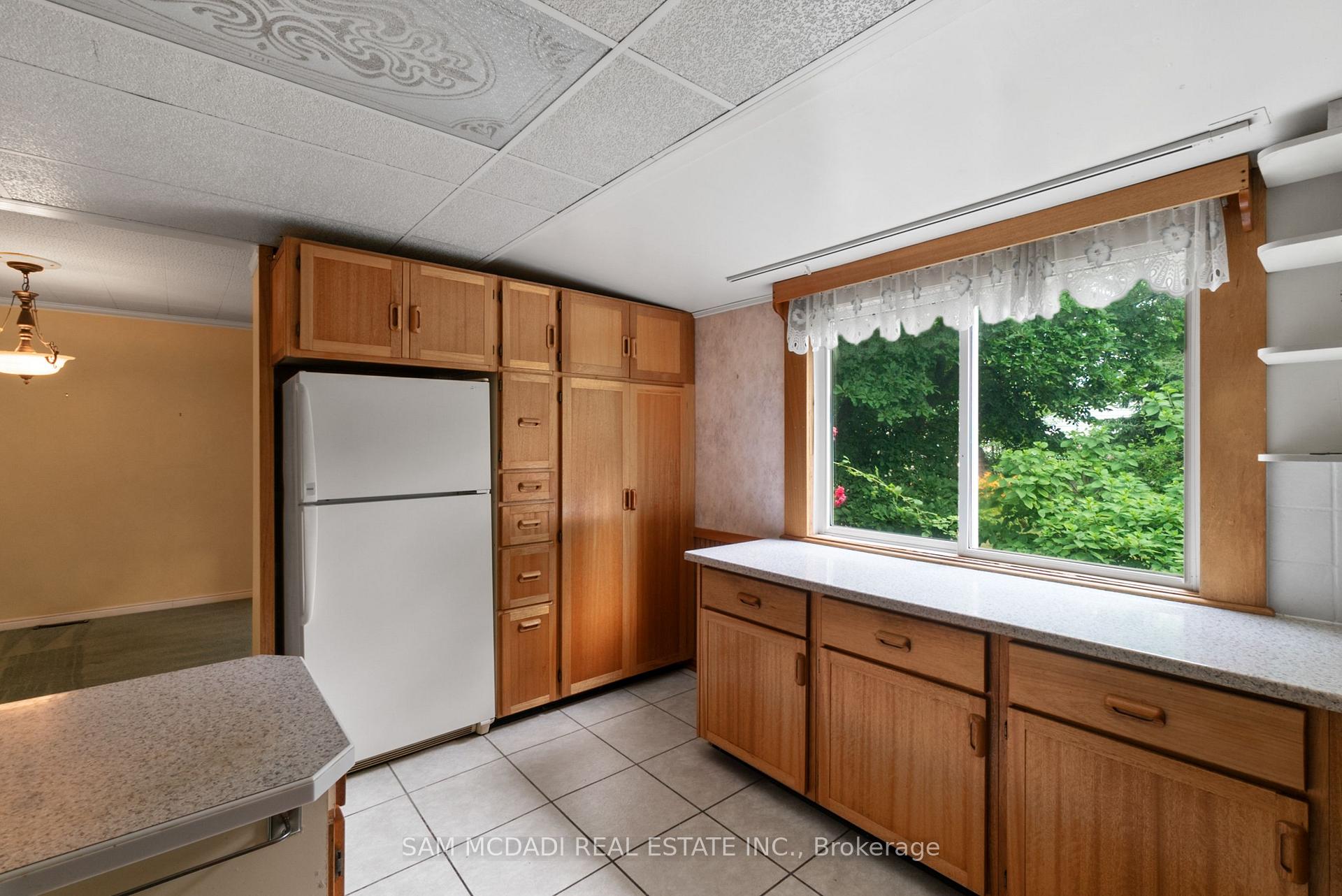 Photo 10 of 31 Beech Street, Ajax, Central — HOMEH
