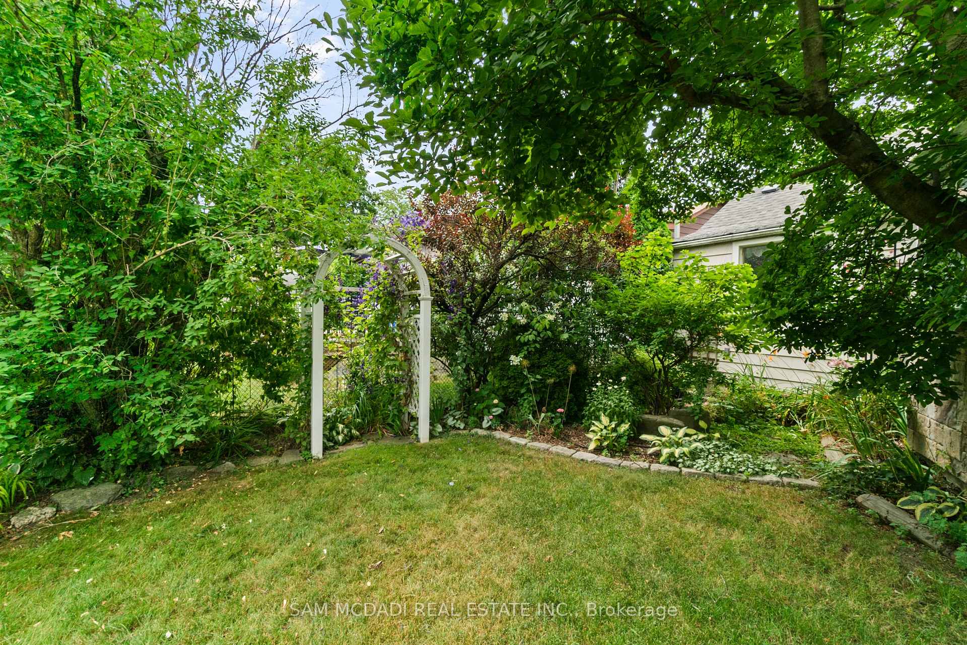 Photo 33 of 31 Beech Street, Ajax, Central — HOMEH