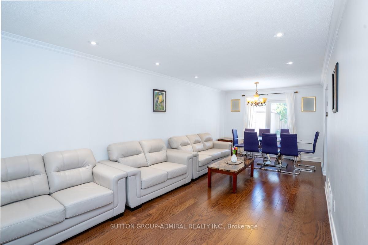 Photo 5 of 85 Glen Crescent, Vaughan, Uplands — HOMEH