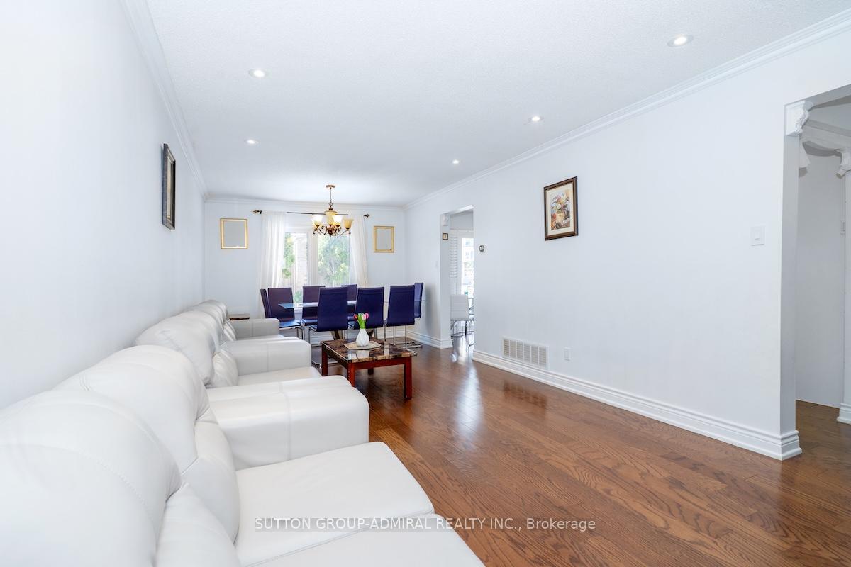 Photo 7 of 85 Glen Crescent, Vaughan, Uplands — HOMEH