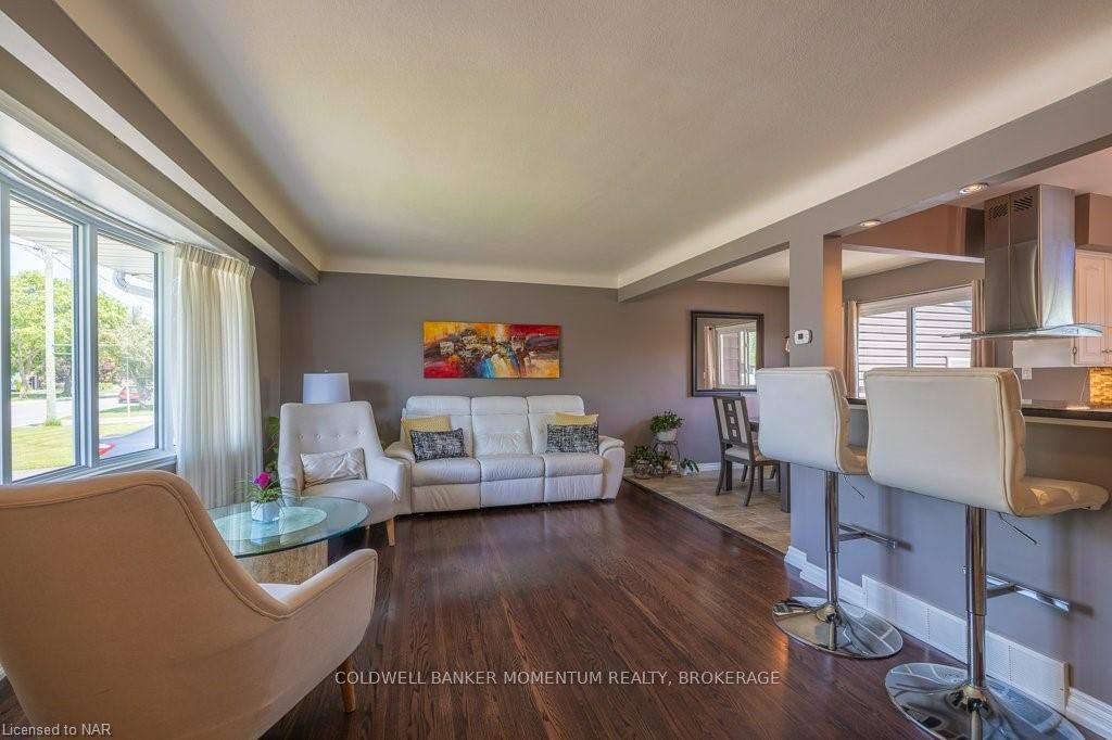 Photo 6 of 26 Terrace Avenue, Welland, Broadway — HOMEH