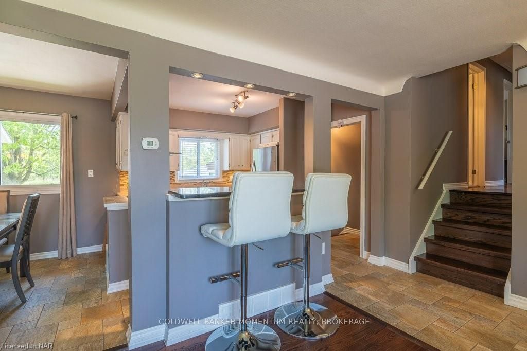 Photo 9 of 26 Terrace Avenue, Welland, Broadway — HOMEH