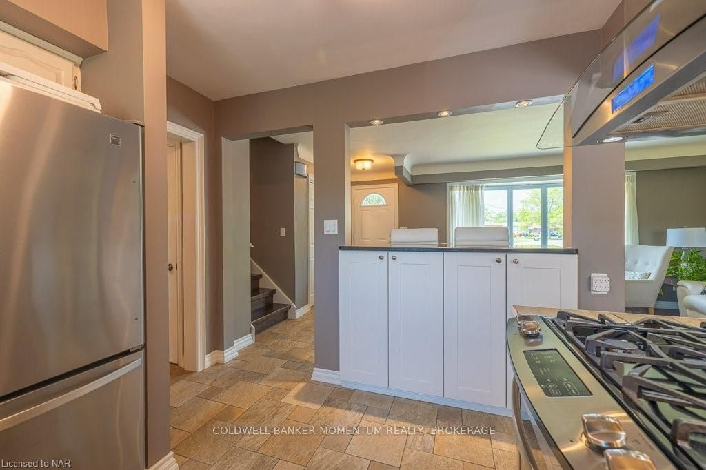 Photo 14 of 26 Terrace Avenue, Welland, Broadway — HOMEH