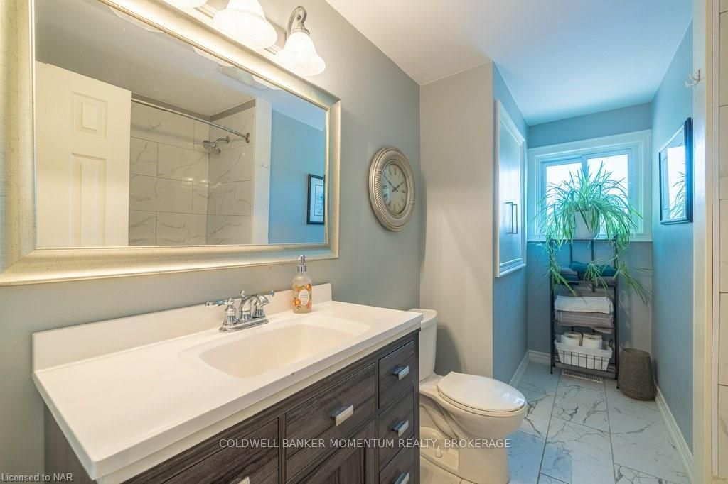 Photo 17 of 26 Terrace Avenue, Welland, Broadway — HOMEH