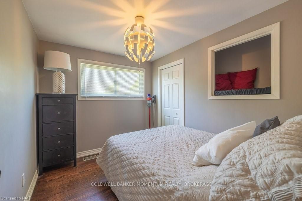 Photo 19 of 26 Terrace Avenue, Welland, Broadway — HOMEH