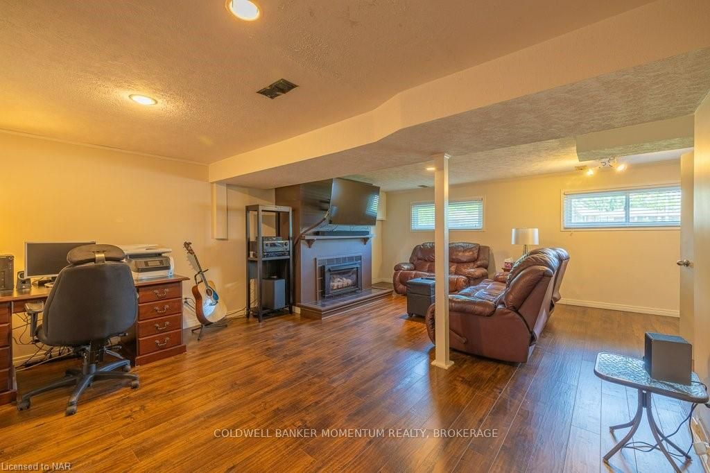 Photo 26 of 26 Terrace Avenue, Welland, Broadway — HOMEH