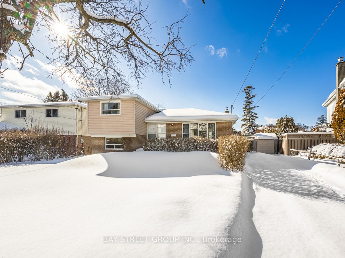 Photo 1 of 732 Leaside Street, Pickering, West Shore — HOMEH