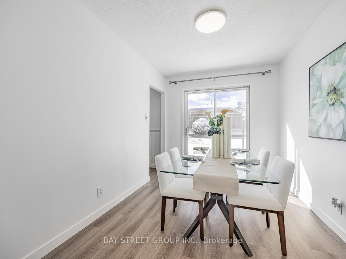 Photo 10 of 732 Leaside Street, Pickering, West Shore — HOMEH