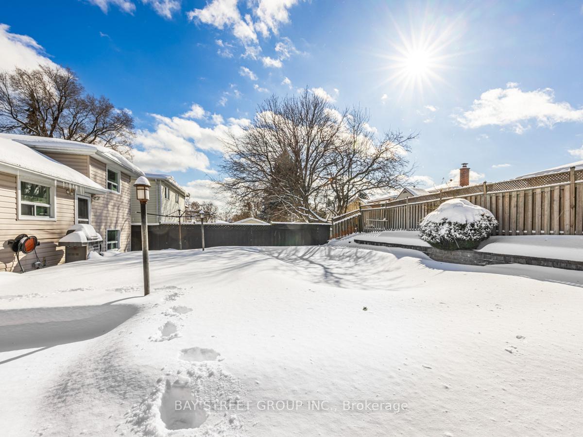 Photo 29 of 732 Leaside Street, Pickering, West Shore — HOMEH