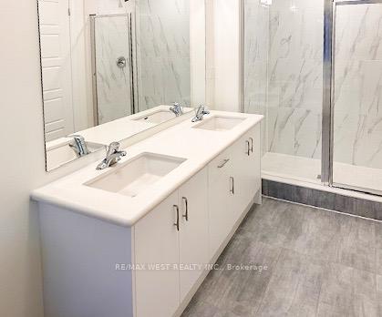 Photo 6 of 37 Kinloss Street, Vaughan, Kleinburg — HOMEH
