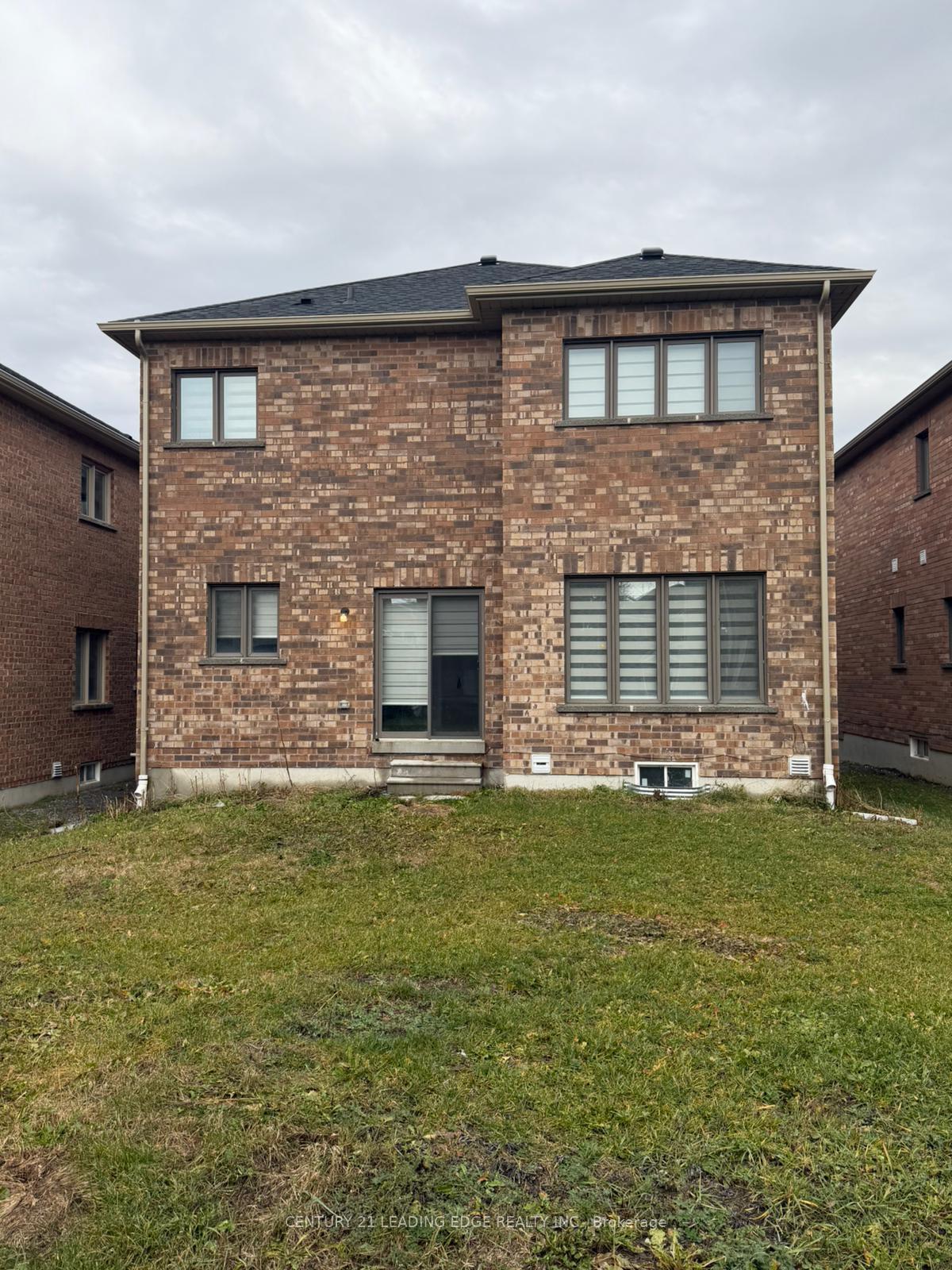 Photo 19 of 26 Stoddart Street, Brock, Beaverton — HOMEH