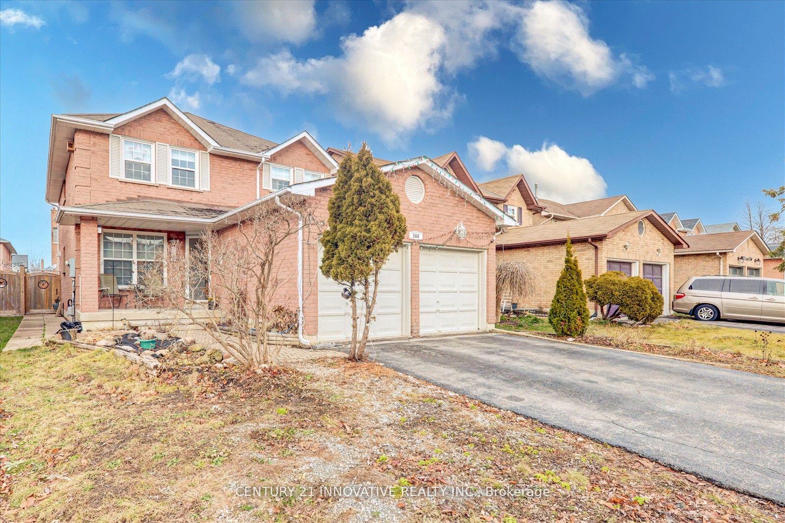 Photo 2 of 560 Steeple Hill, Pickering, Woodlands — HOMEH