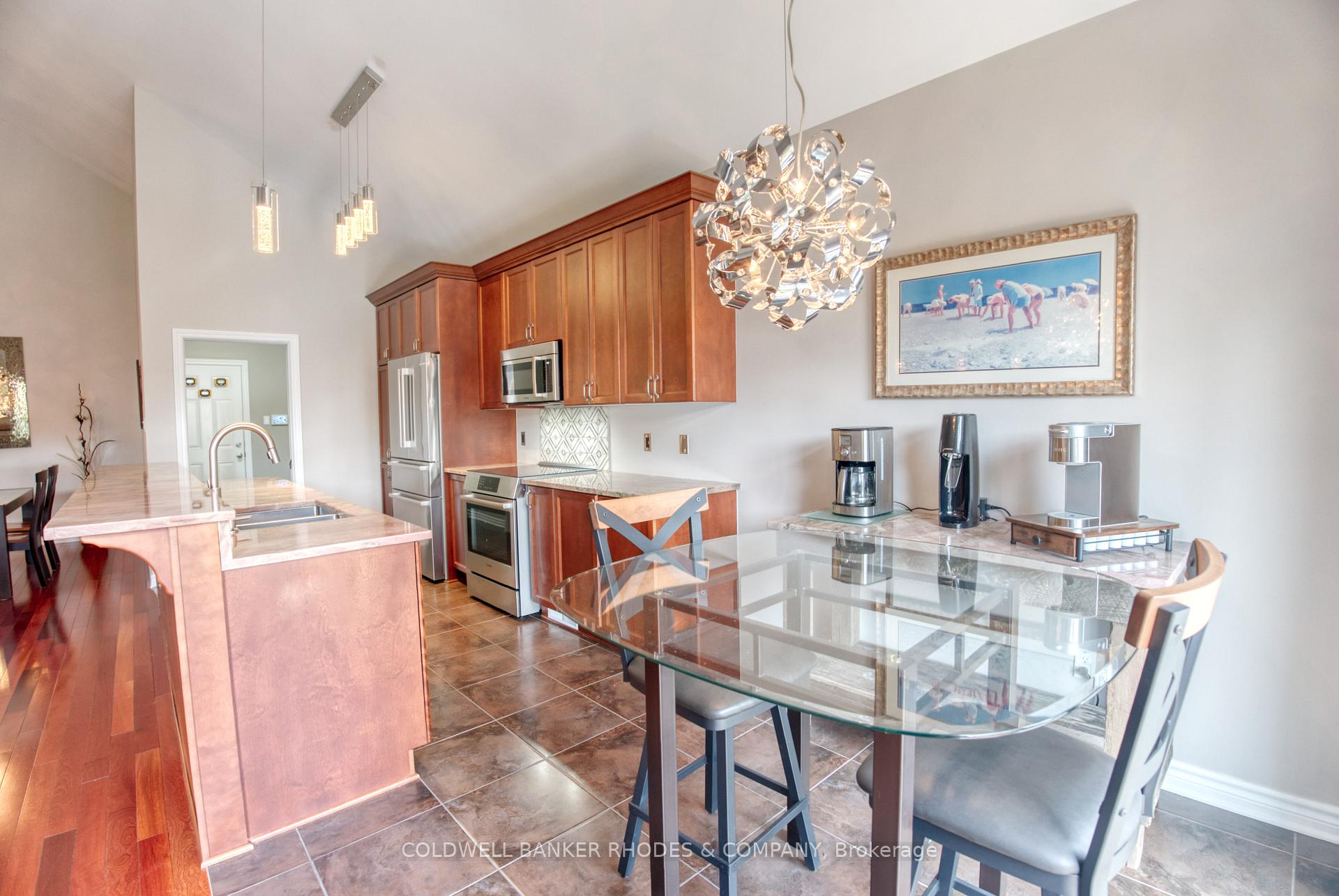 Photo 5 of 454 Creekview Way, Ottawa, Blossom Park/Kemp Park/Findlay Creek — HOMEH