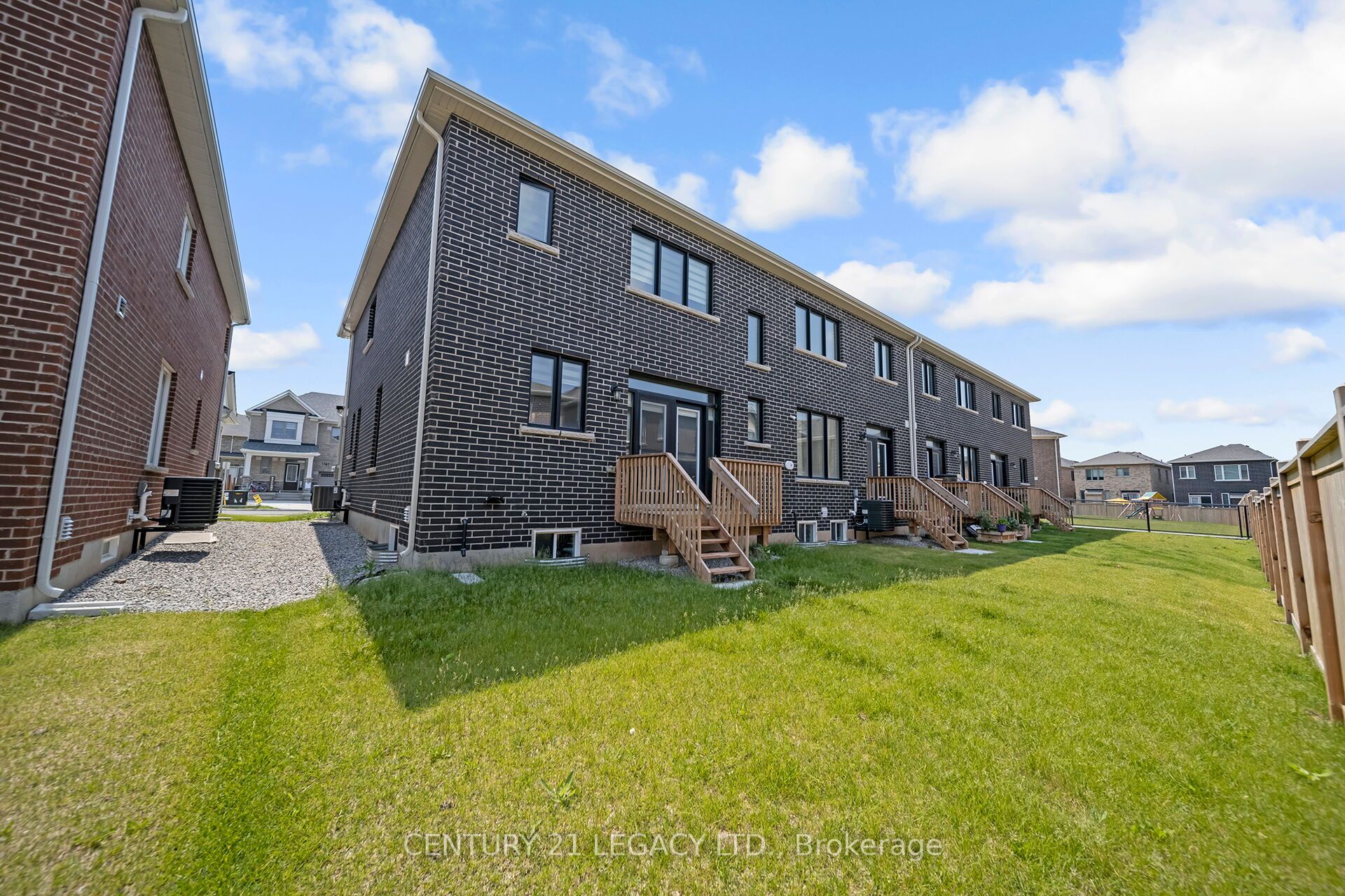Photo 82 of 1742 Thames Circle, Milton, Bowes — HOMEH