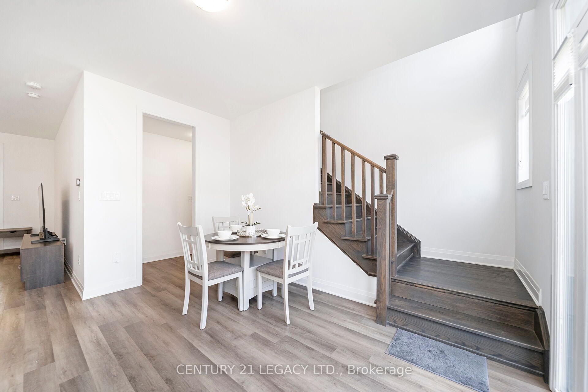 Photo 60 of 1742 Thames Circle, Milton, Bowes — HOMEH