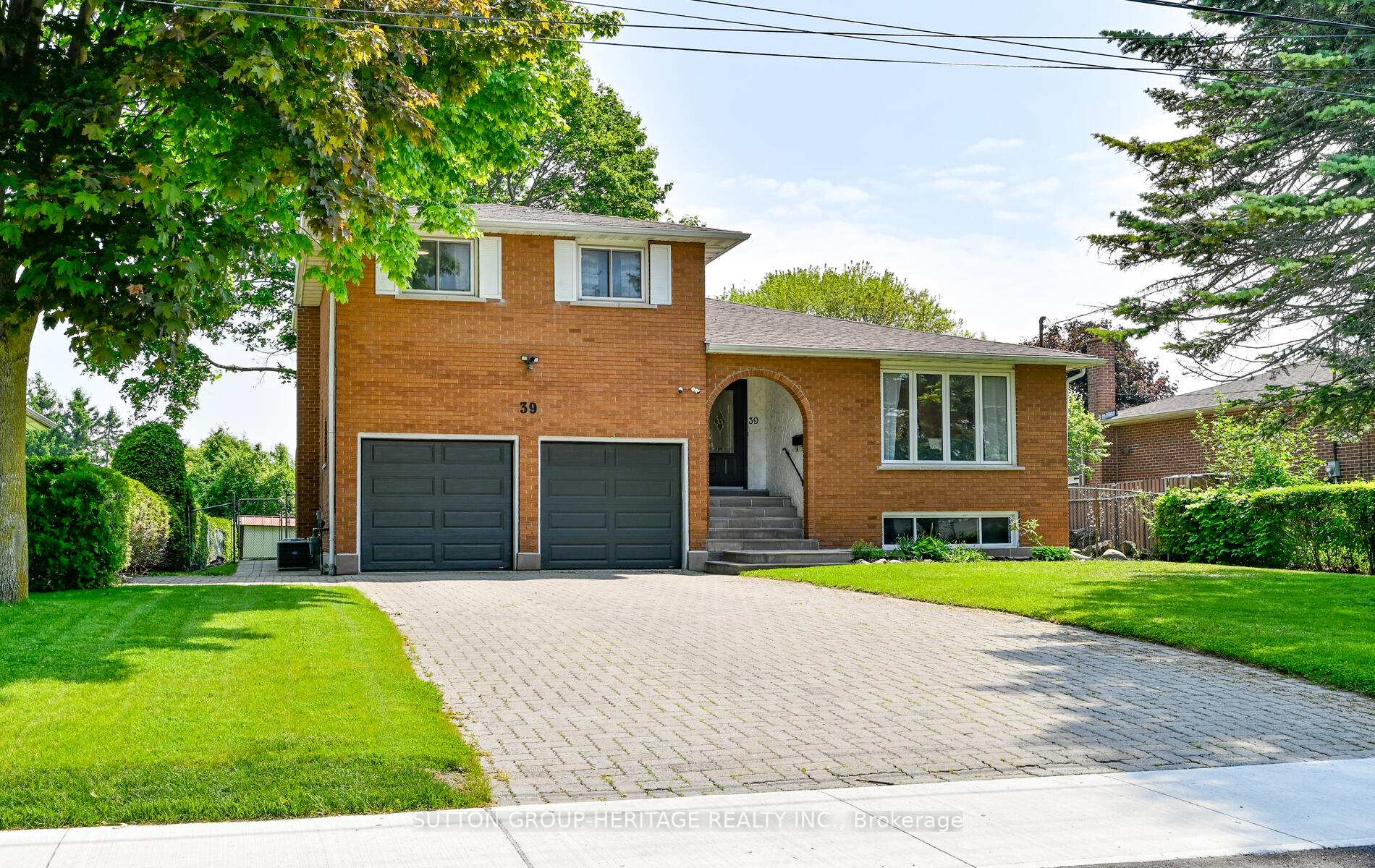 Photo 1 of 39 Scott Street, Whitby, Blue Grass Meadows — HOMEH
