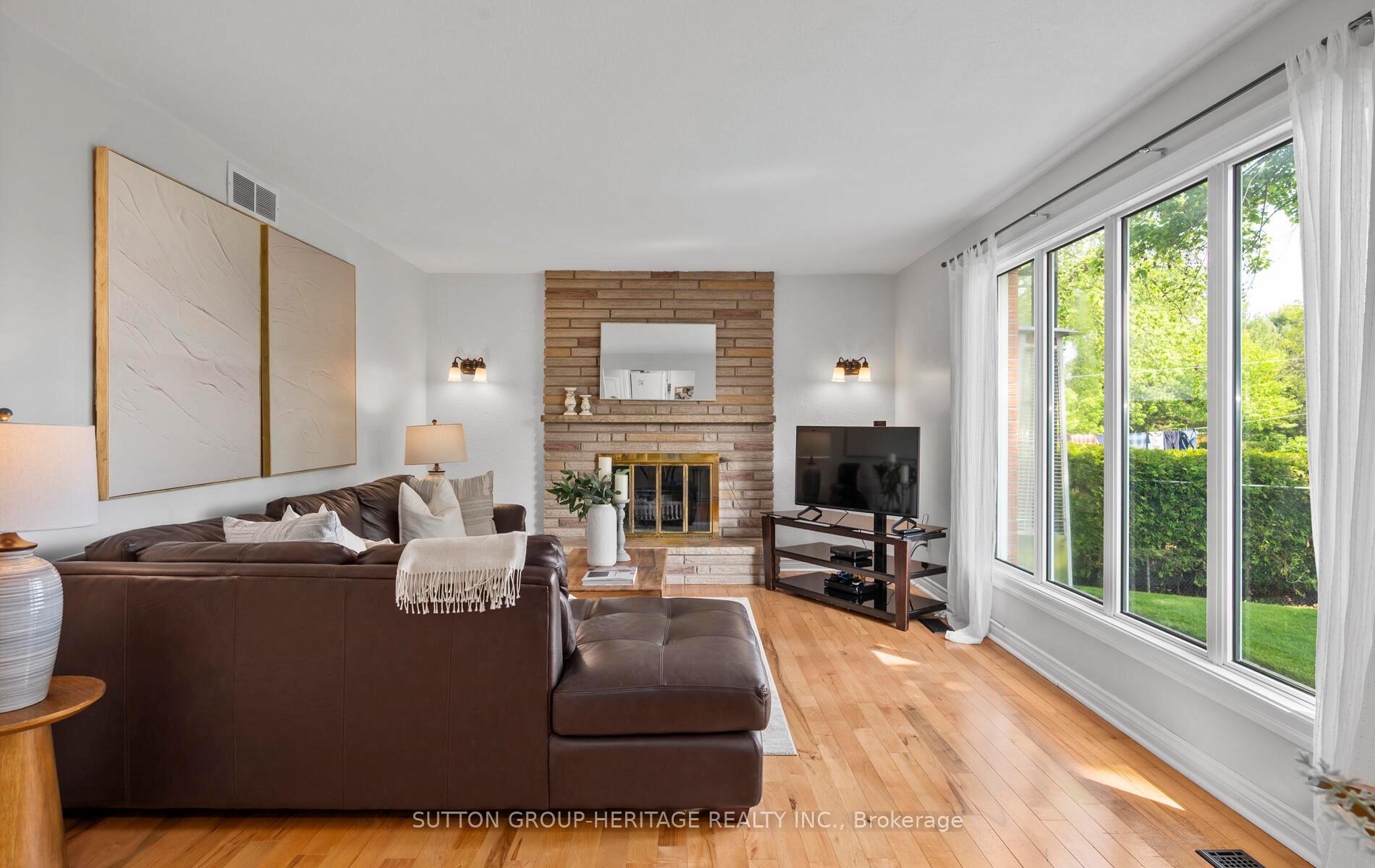 Photo 13 of 39 Scott Street, Whitby, Blue Grass Meadows — HOMEH