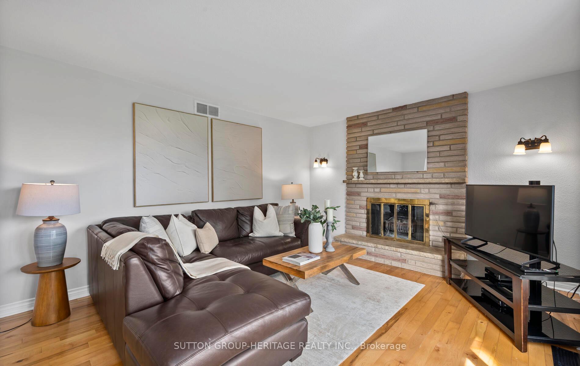 Photo 15 of 39 Scott Street, Whitby, Blue Grass Meadows — HOMEH