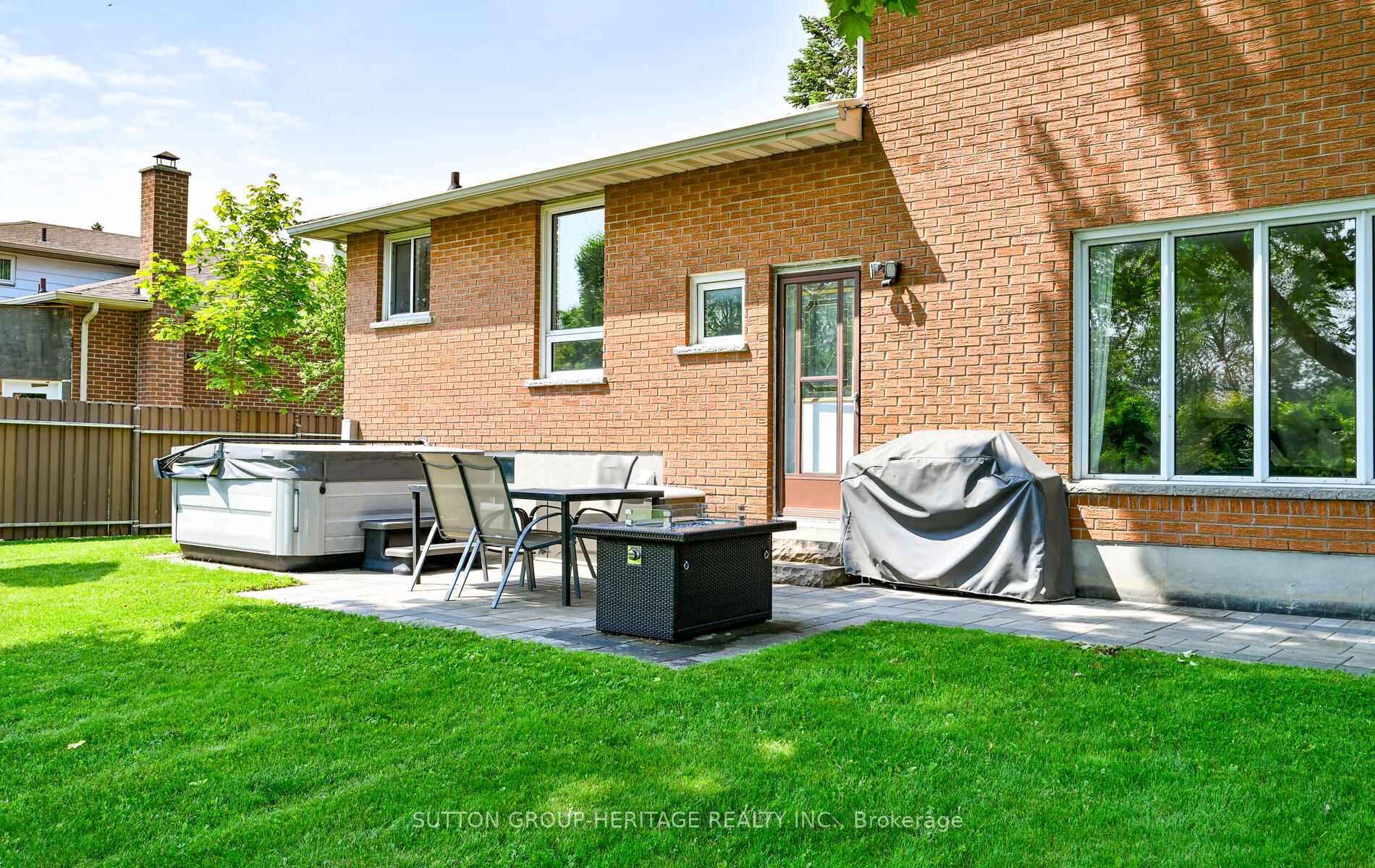 Photo 27 of 39 Scott Street, Whitby, Blue Grass Meadows — HOMEH