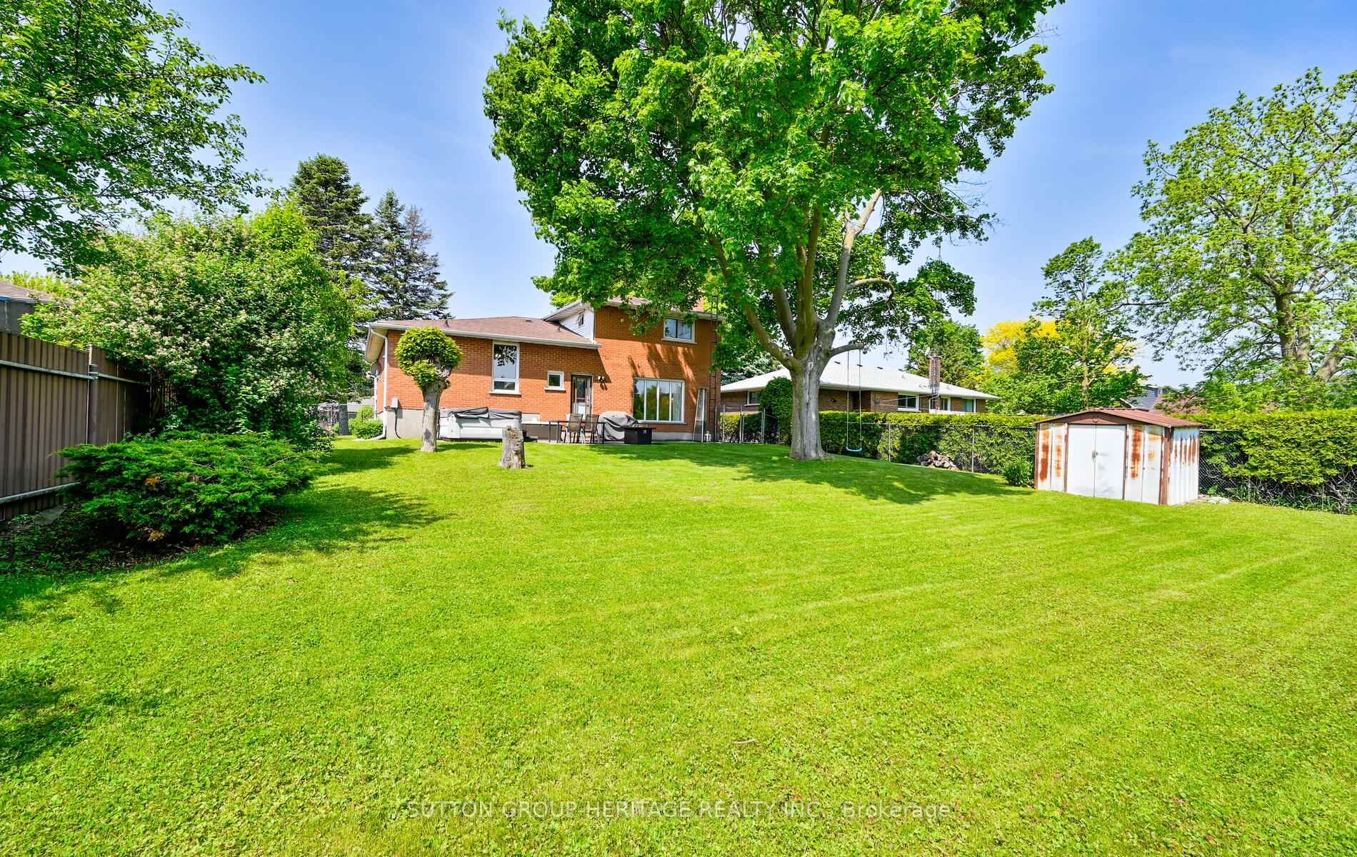 Photo 31 of 39 Scott Street, Whitby, Blue Grass Meadows — HOMEH
