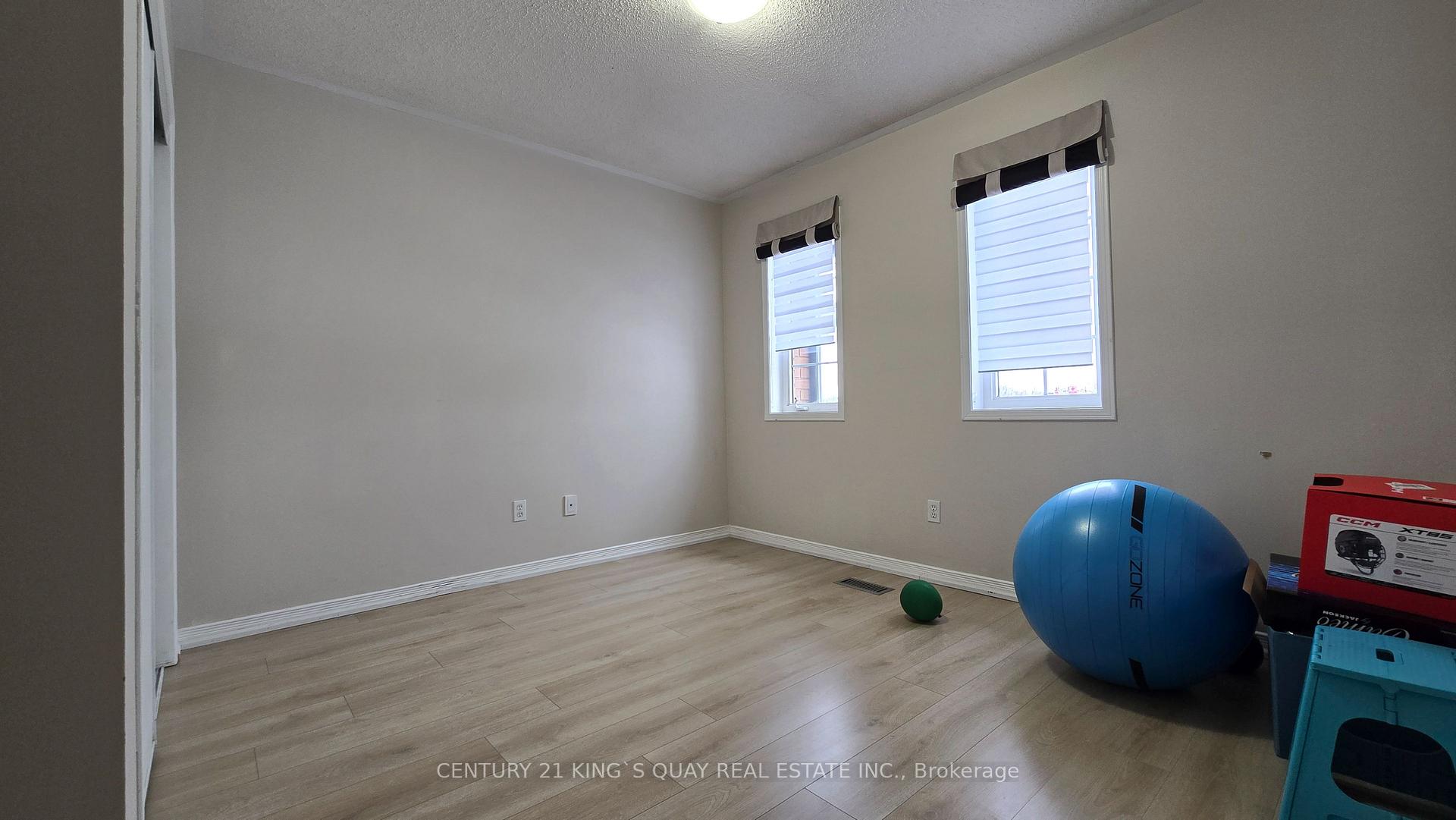 Photo 11 of 336 Hawkview Boulevard, Vaughan, Vellore Village — HOMEH