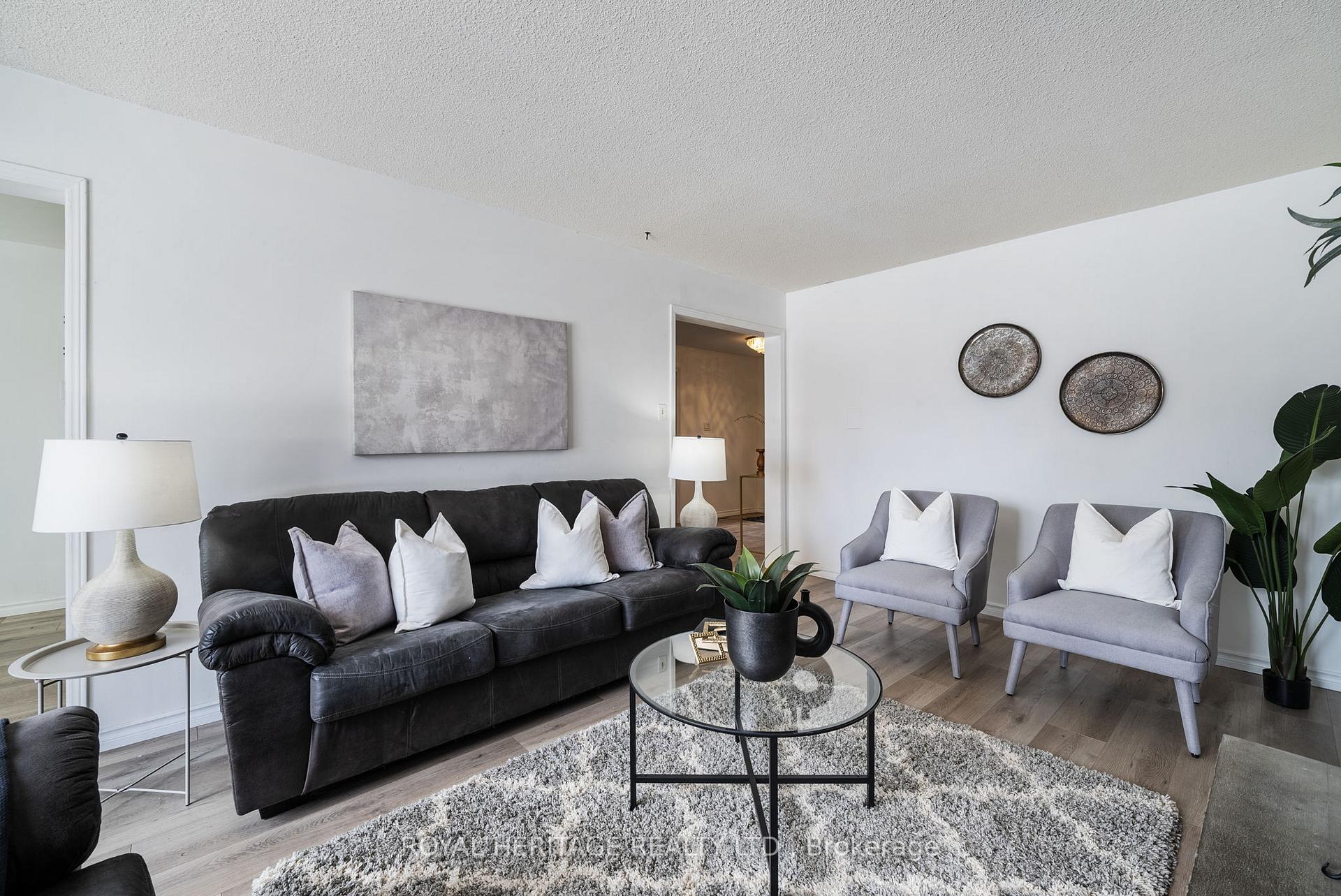 Photo 7 of 753 Aspen Road, Pickering, Amberlea — HOMEH