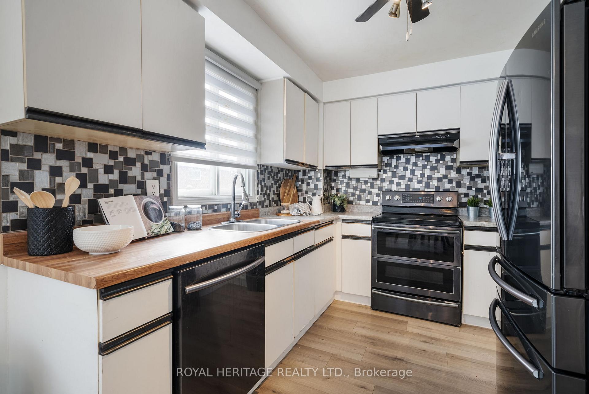 Photo 12 of 753 Aspen Road, Pickering, Amberlea — HOMEH