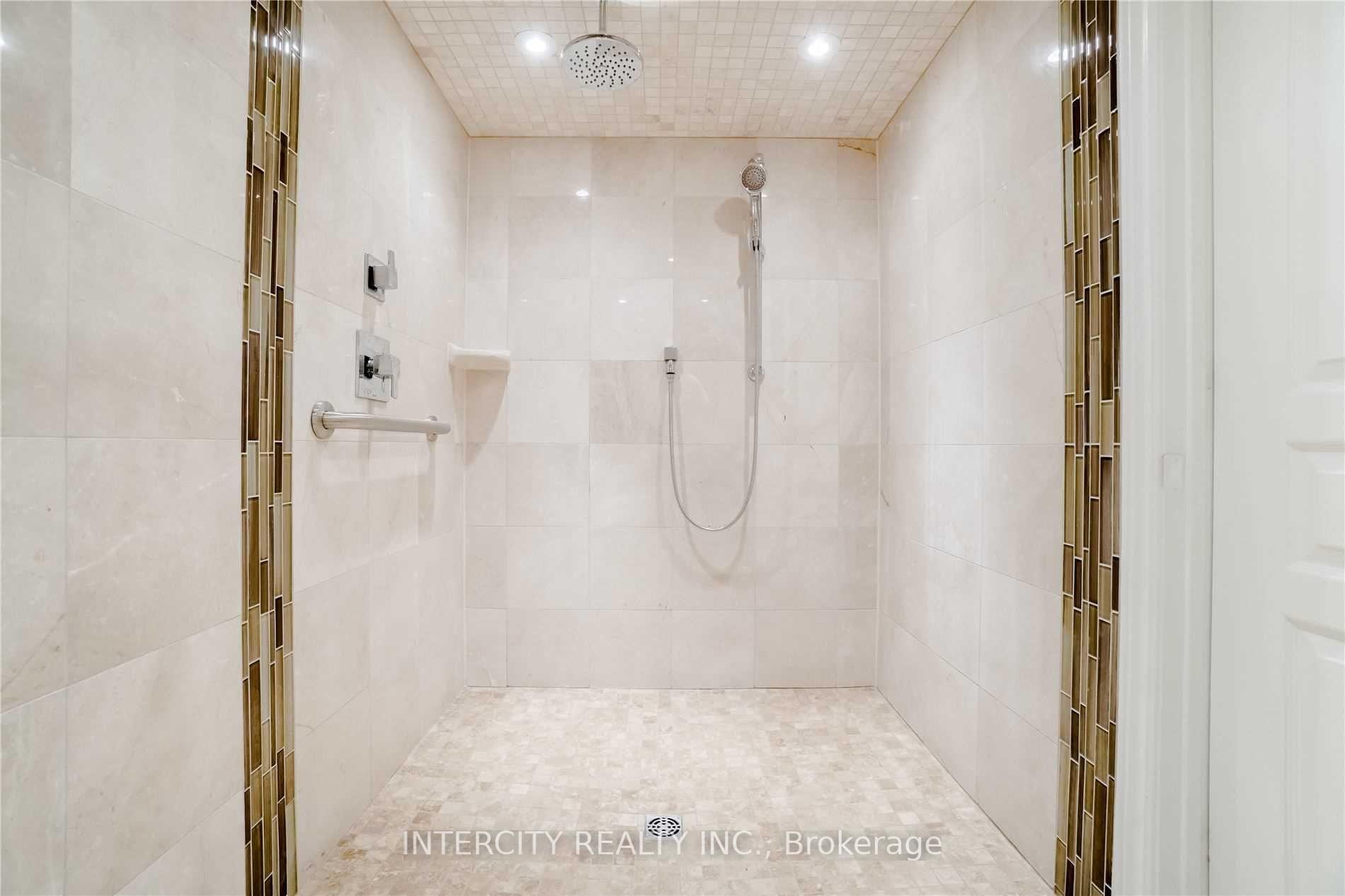 Photo 13 of 19 Stone Palace Way, Vaughan, Sonoma Heights — HOMEH