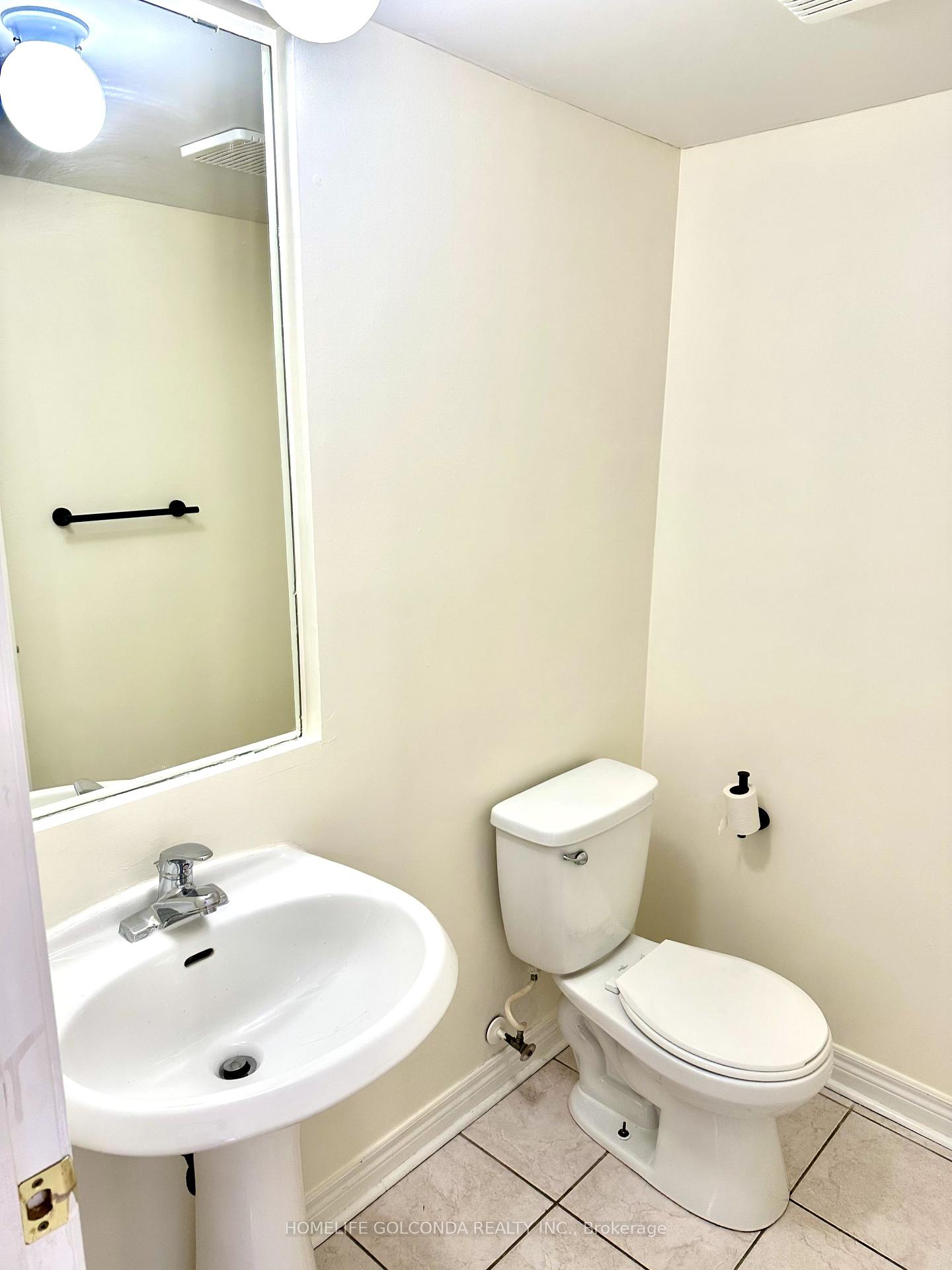 Photo 5 of 19 Redfinch Crescent, Vaughan, Vellore Village — HOMEH
