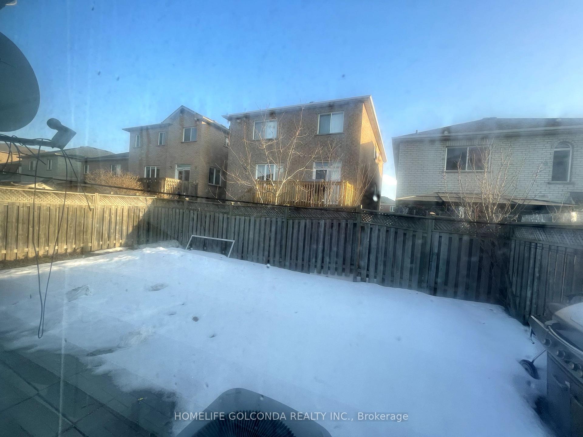 Photo 23 of 19 Redfinch Crescent, Vaughan, Vellore Village — HOMEH