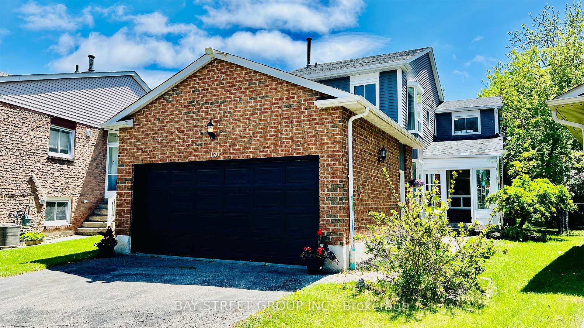 Front of 14 Barrow Court