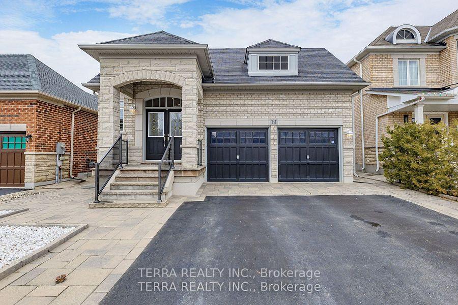 Front of 19 Isaiah Drive