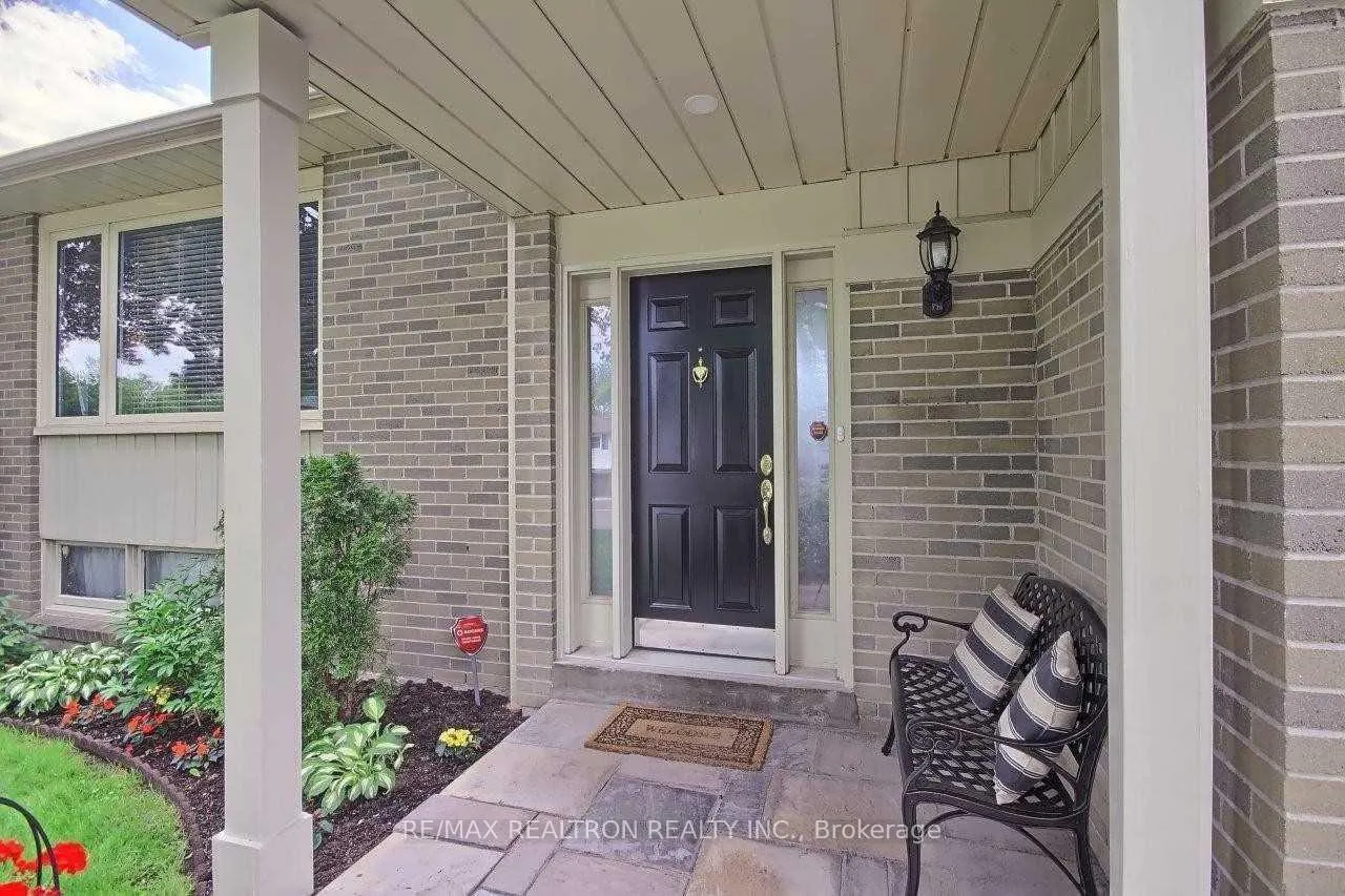 Photo 5 of 17 Hill Drive, Aurora, Hills of St Andrew — HOMEH