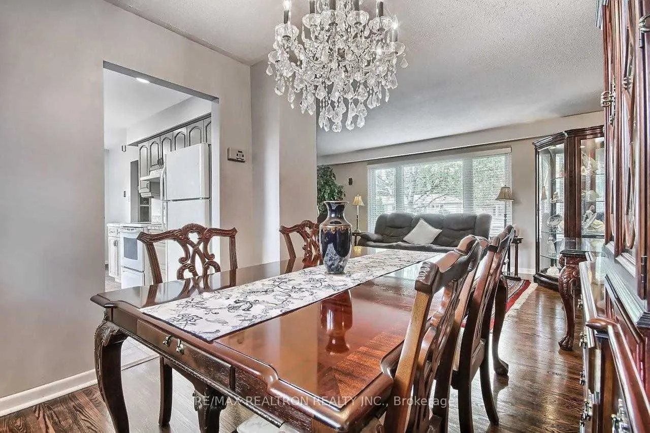 Photo 10 of 17 Hill Drive, Aurora, Hills of St Andrew — HOMEH