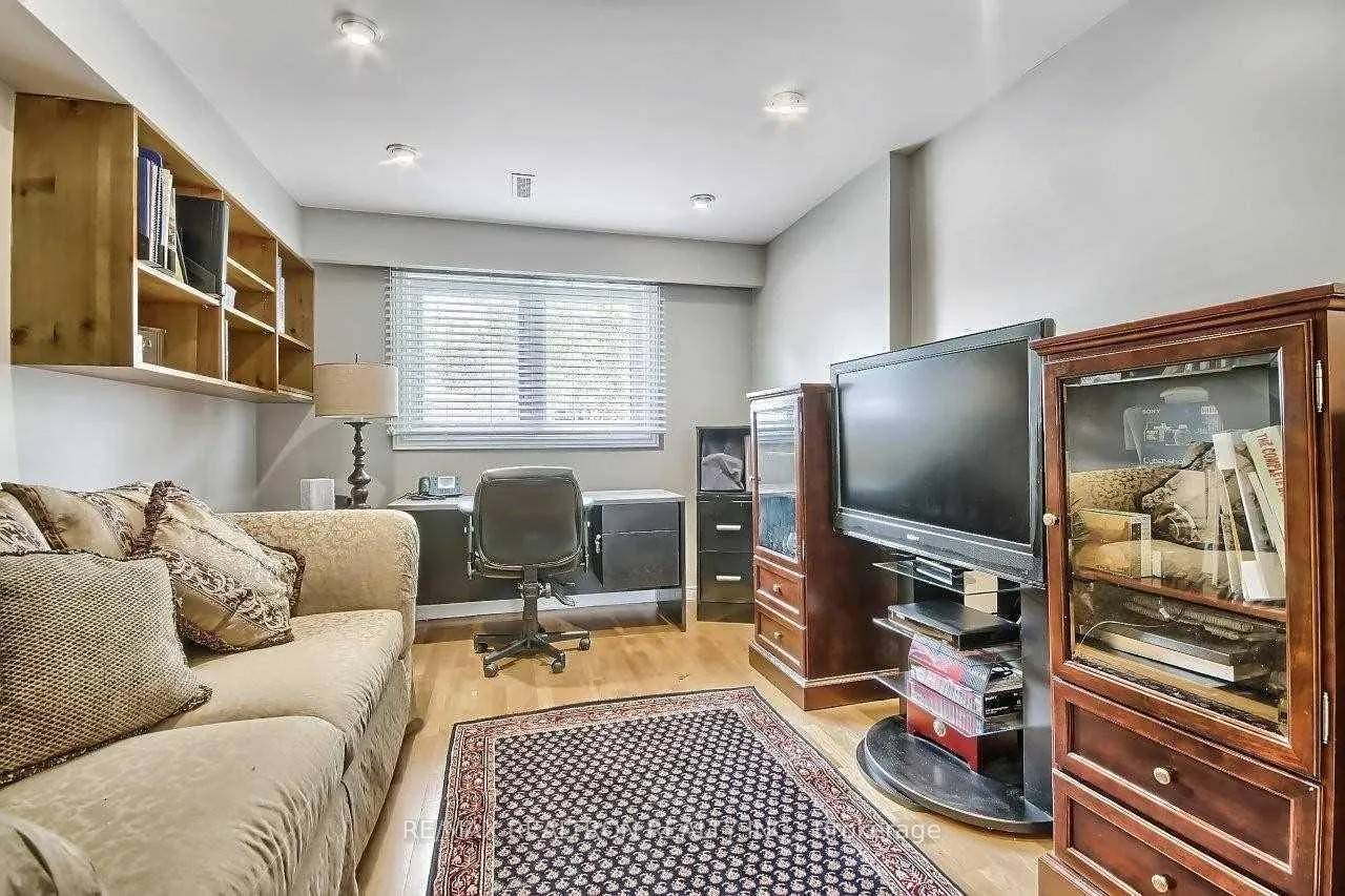 Photo 15 of 17 Hill Drive, Aurora, Hills of St Andrew — HOMEH