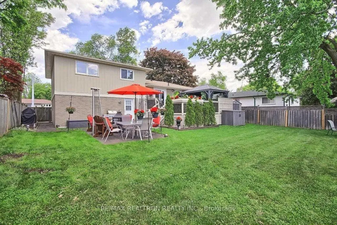 Photo 22 of 17 Hill Drive, Aurora, Hills of St Andrew — HOMEH