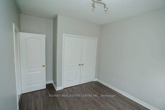 Photo 4 of 226 Monte Carlo(Upper) Drive, Vaughan, Sonoma Heights — HOMEH