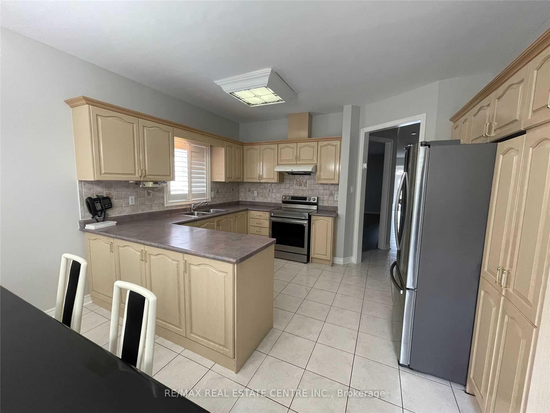 Photo 14 of 226 Monte Carlo(Upper) Drive, Vaughan, Sonoma Heights — HOMEH