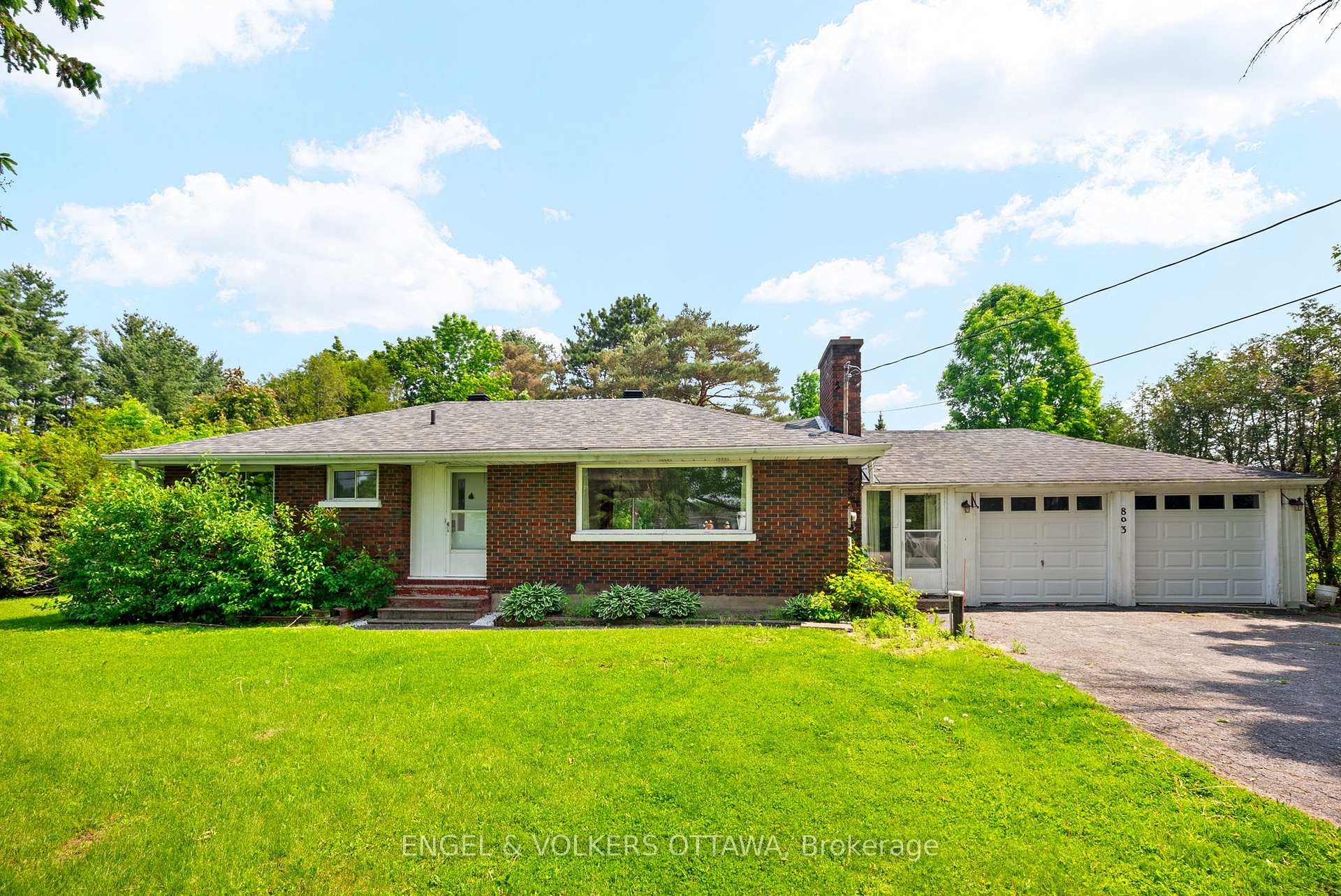 Front of 803 River Road