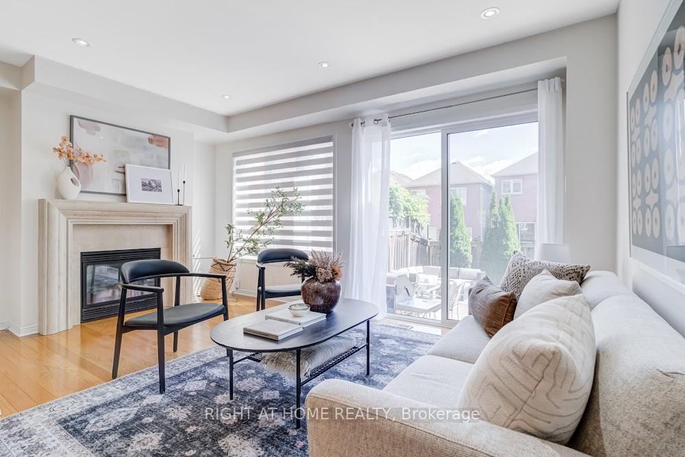 Photo 13 of 35 Brahm Court, Vaughan, Vellore Village — HOMEH