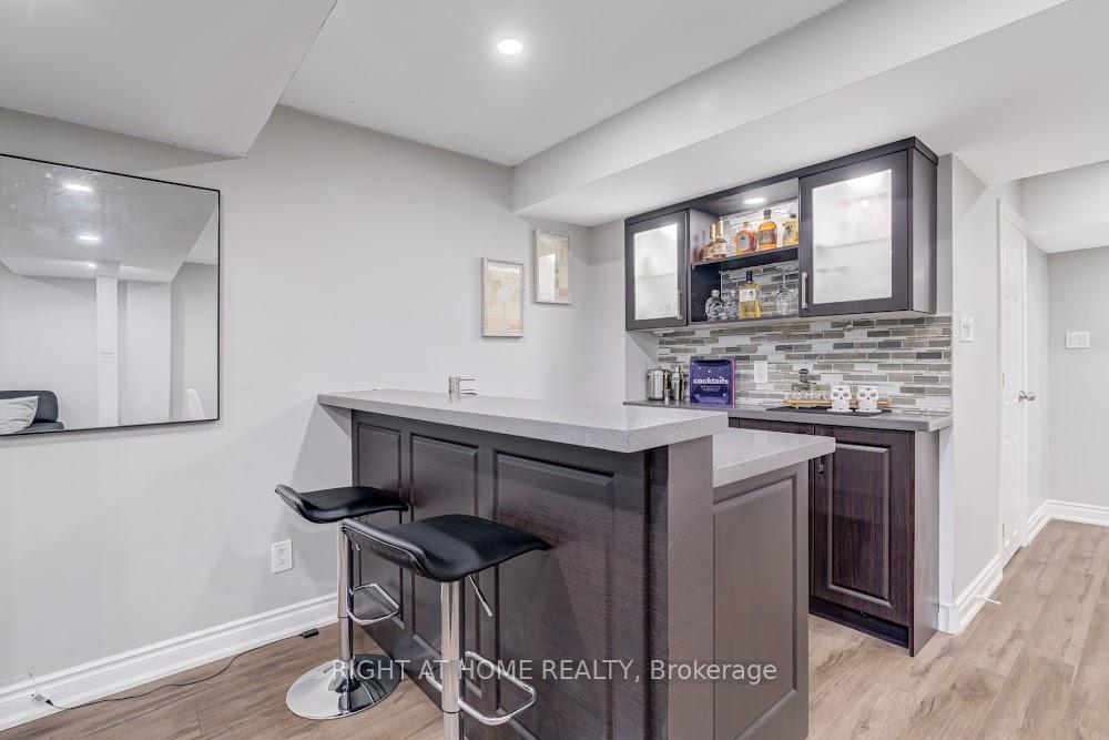 Photo 31 of 35 Brahm Court, Vaughan, Vellore Village — HOMEH