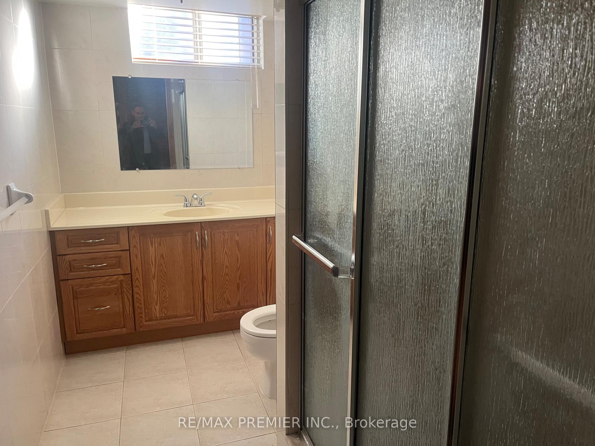 Photo 2 of 116 Jeanne Drive, Vaughan, East Woodbridge — HOMEH