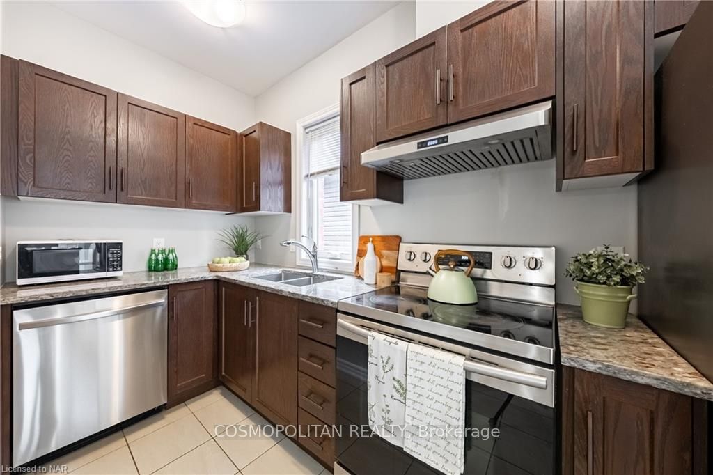Photo 6 of 74 Bethune Avenue, Welland, Lincoln/Crowland — HOMEH