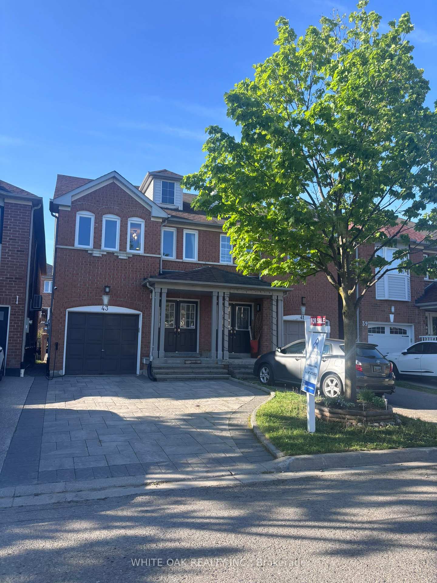 Front of 43 Sassafras Circle